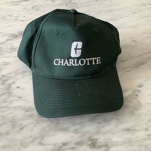Charlotte hat never worn.